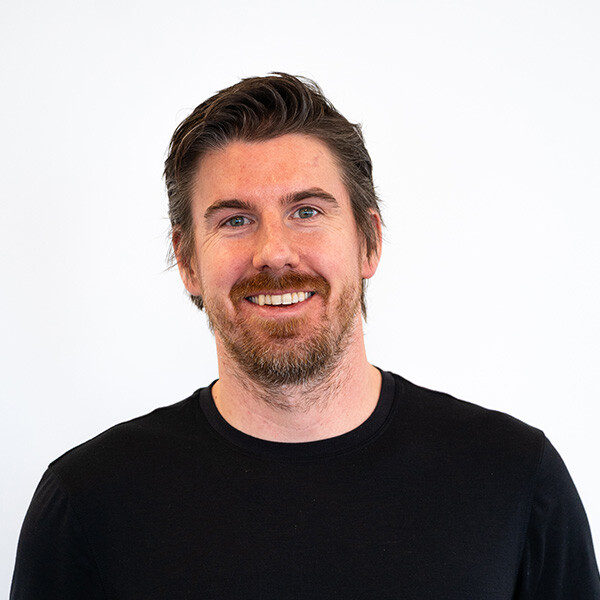 Scott-7300458600x600